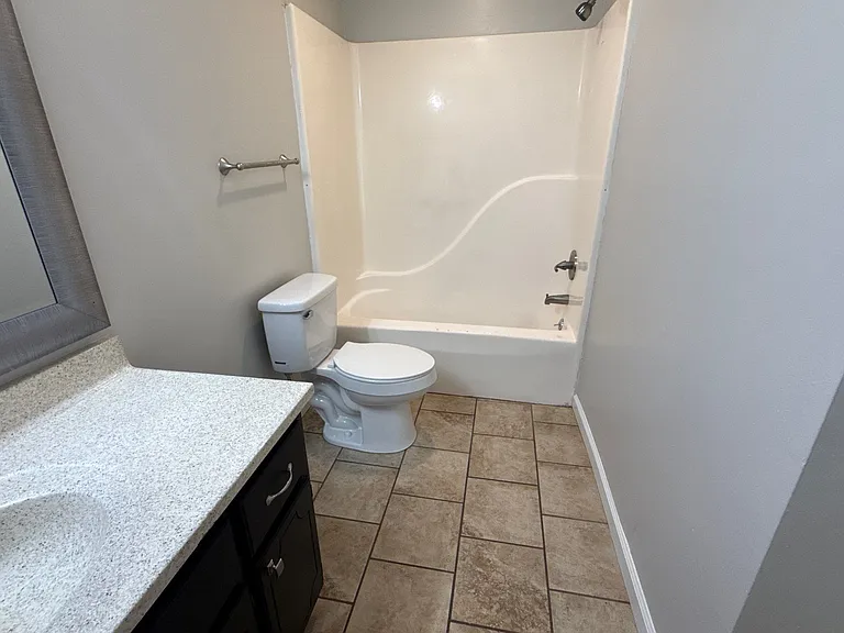 16 Markwest Cv #L — Photo 10
