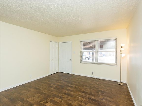 5th image of 2217 Bensonhurst Dr
