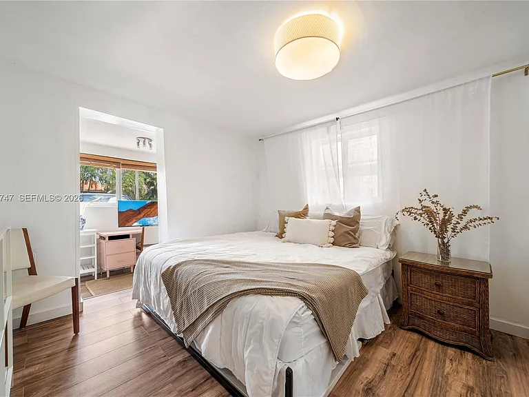 2421 SW 26th Ln — Photo 18