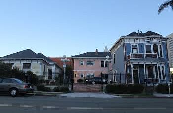 2nd image of 1417 2nd Ave