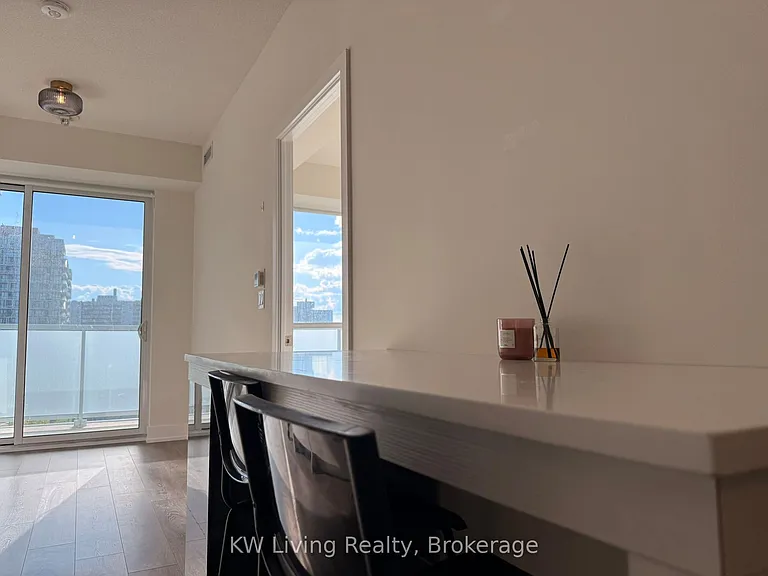 188 Fairview Mall Dr #706 — Photo 17