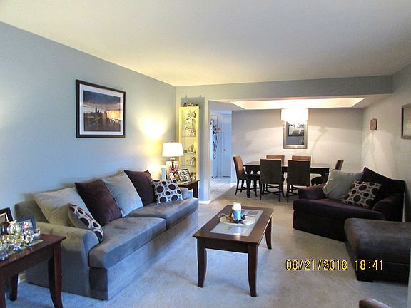 2nd image of 598 Bristol Ln