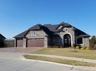 7251 N Brackenhill Ct, Columbia, MO 65203