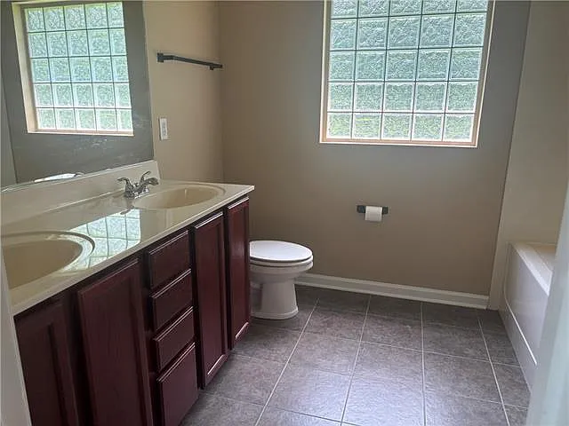 42181 Pimlott St #B — Photo 14