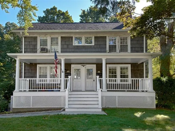 11 Elm St, Chappaqua, NY 10514