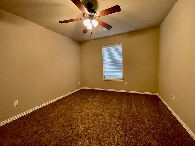 810 SW Pure Globe St — Photo 10
