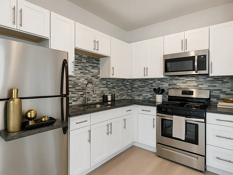 4 WEEKS FREE ON A 13 MONTH LEASE — Photo 5