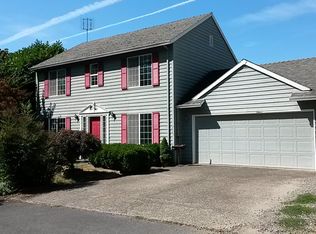 130 W Johanna Ct, Newberg, OR