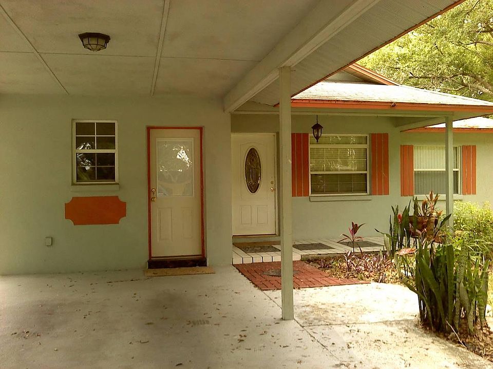 1st image of 625 2nd Ave NE