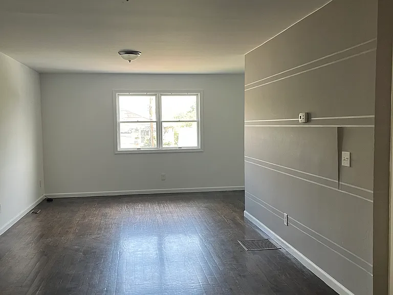 17 Dayton Rd — Photo 2