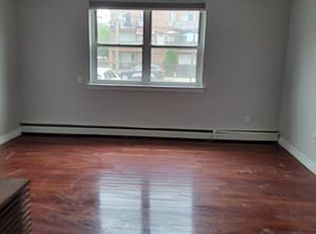 289 Balcom Ave #1, Bronx, NY 10465