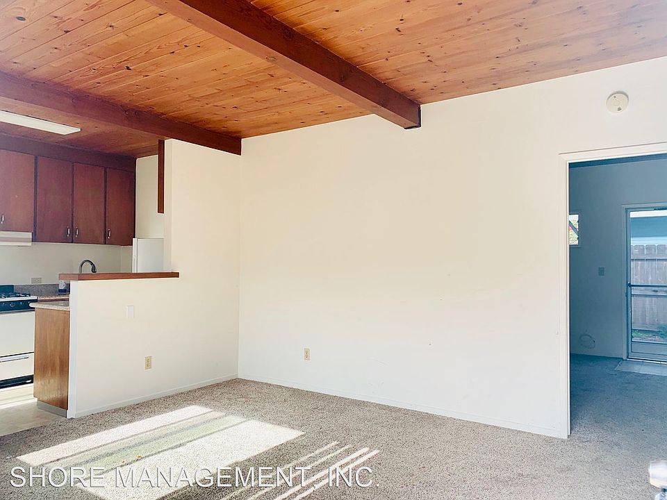 1st image of 4873 Niagara Ave #6