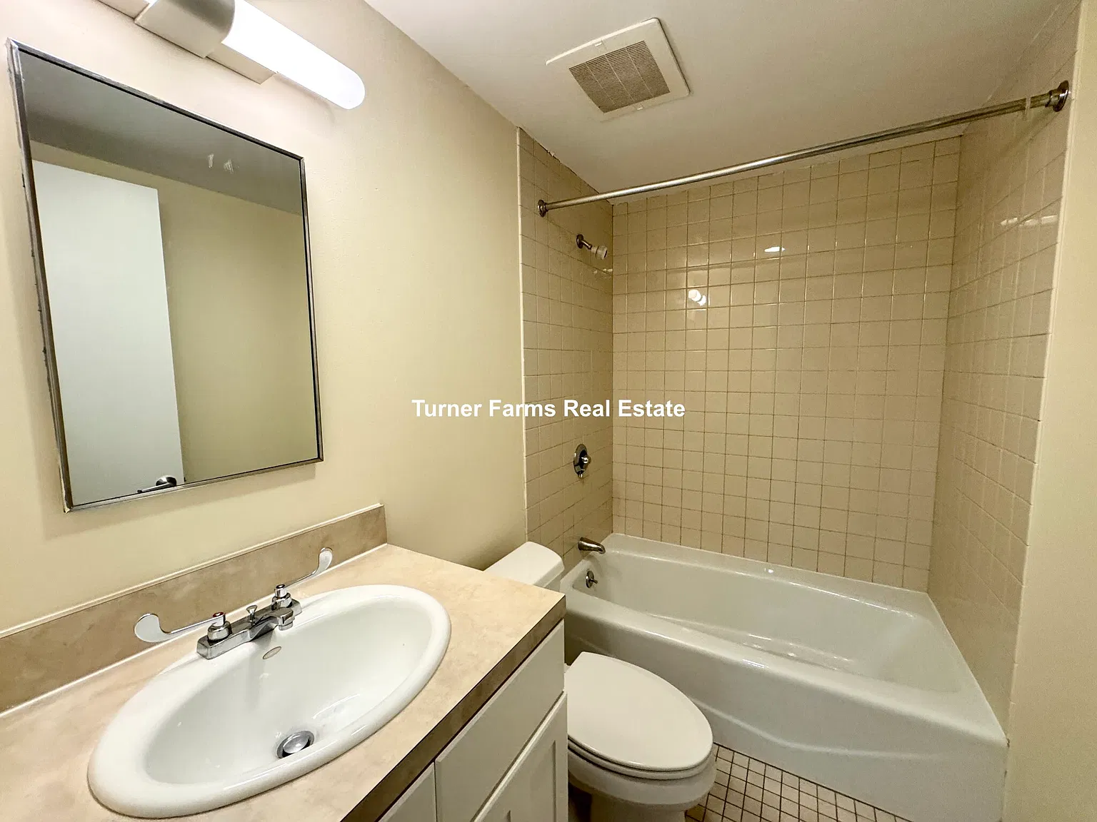 4 Boylston Pl — Photo 3