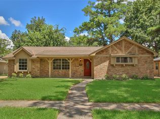 5718 McKnight St, Houston, TX 77035