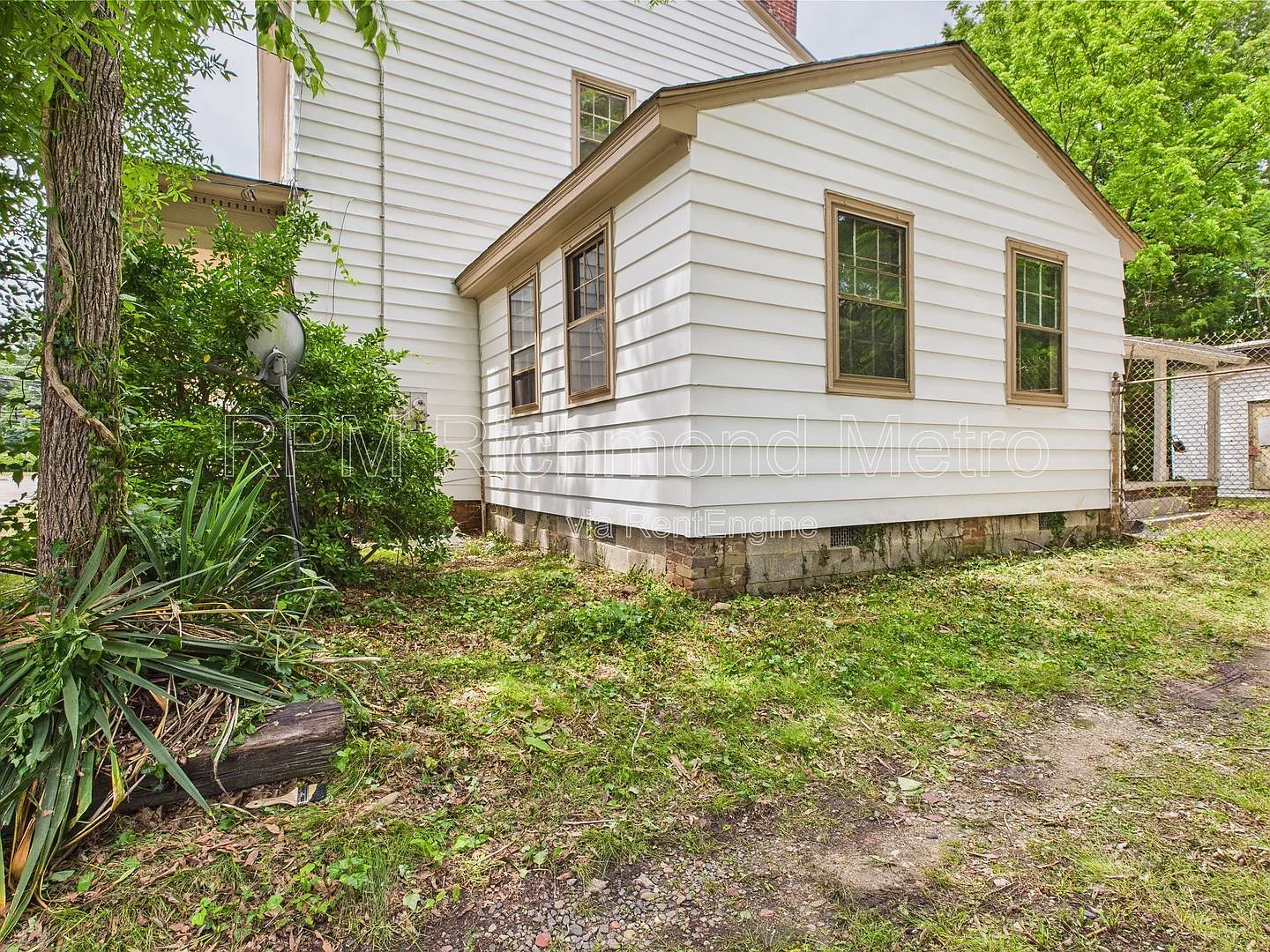 2 bed, 1.0 bath, 953 sqft, $1,065 — Photo 3