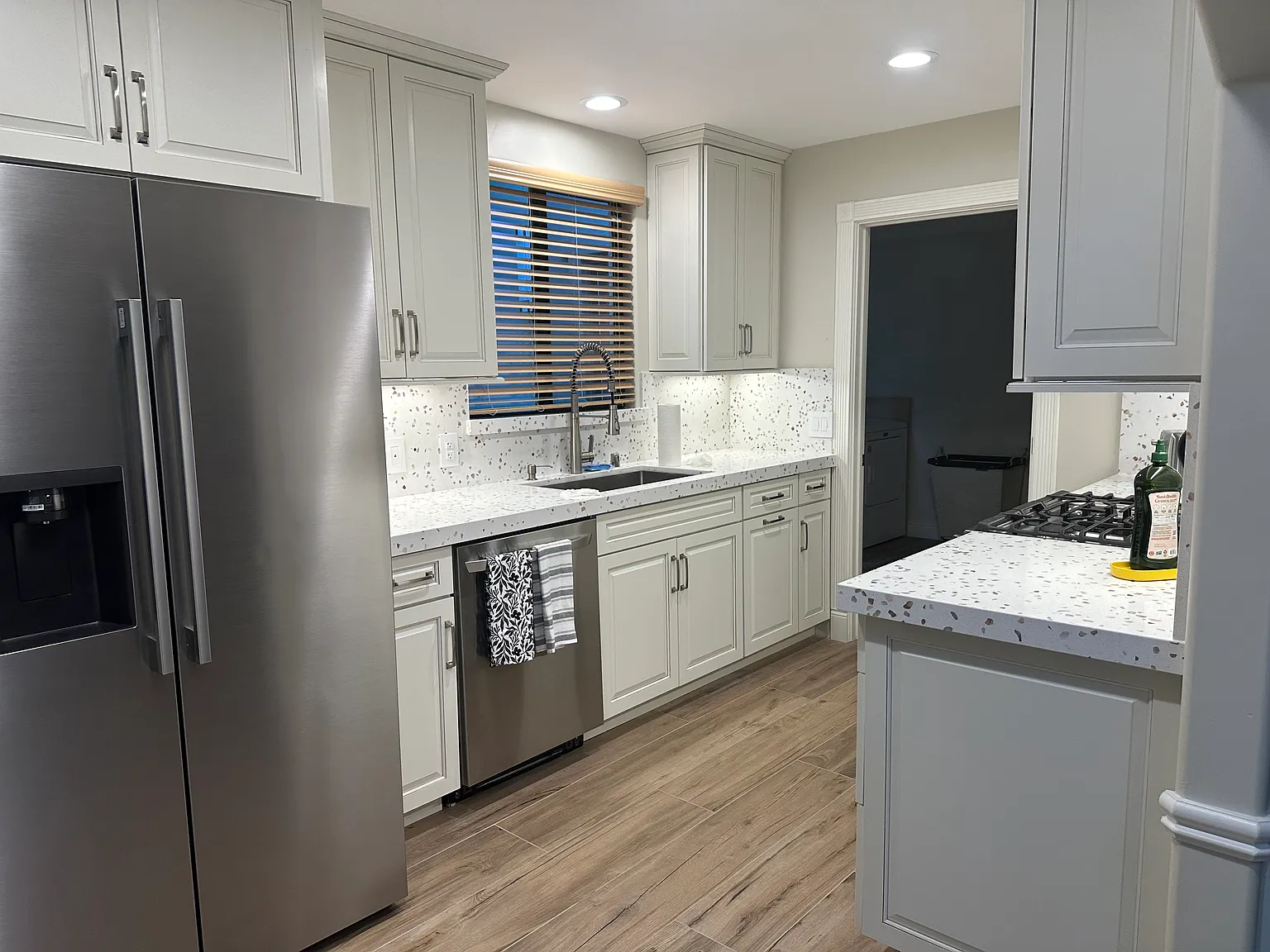 5 bed, 2035 sqft, $1,350 — Photo 3