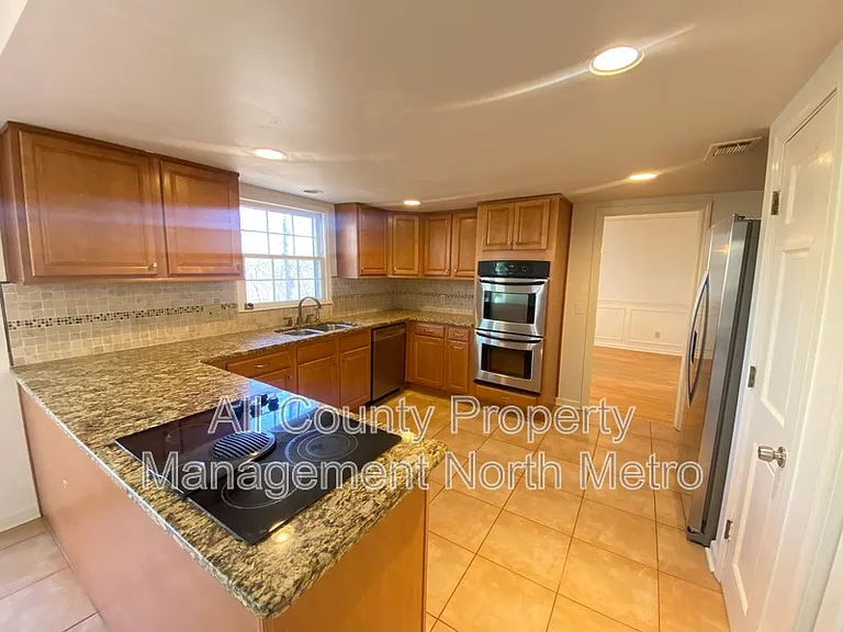320 Six Branches Ct — Photo 6