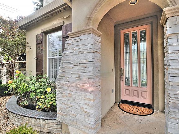 5th image of 1113 Arabelle Way