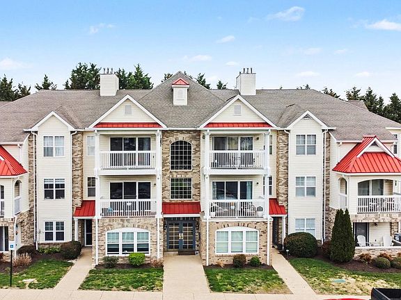 2nd image of 205 Kimary Ct APT B
