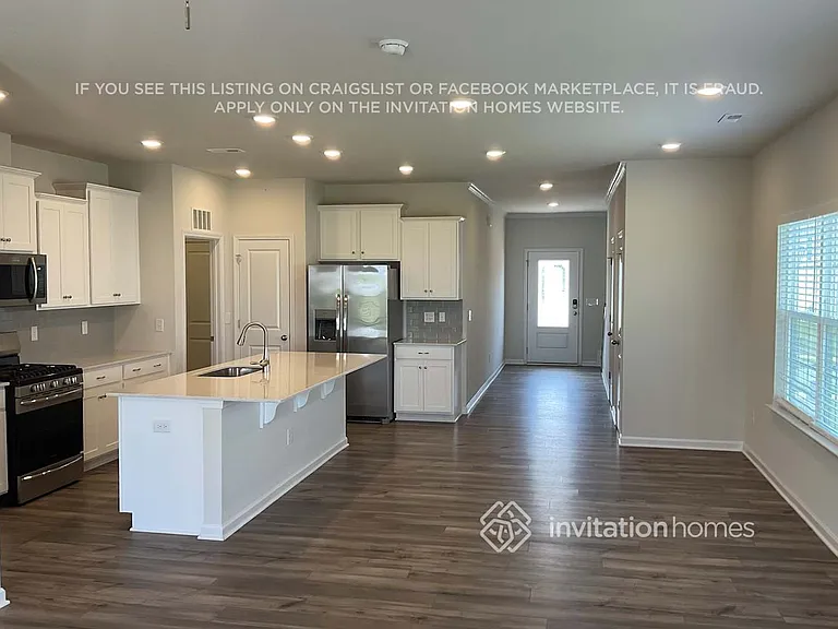 113 Watrous Way — Photo 8
