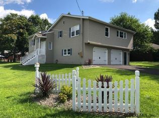 114 Gillette Ave, Troy, NY 12180