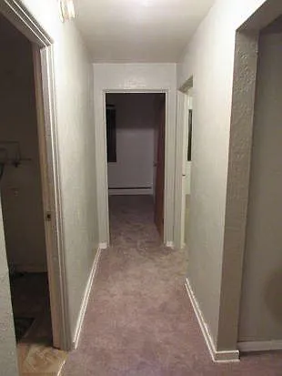 2 bed, 700 sqft, $900 — Photo 1