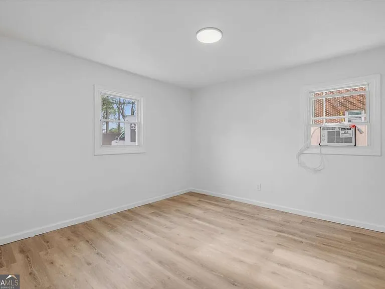 608 N College Dr #3 — Photo 24