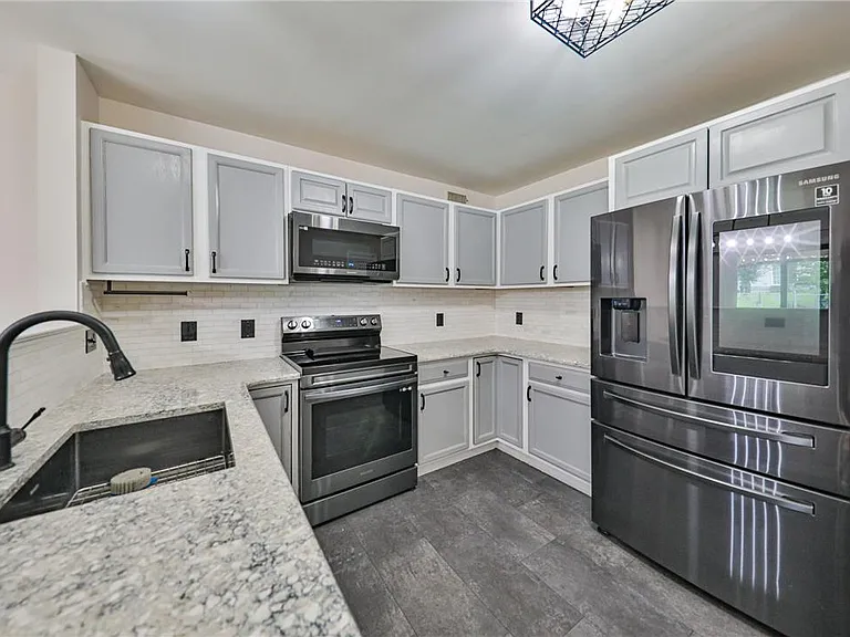 2507 Chestnut Ln — Photo 6