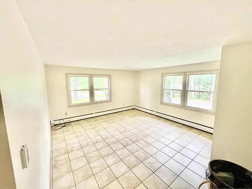 1 bed, 750 sqft, $1,200 — Photo 3