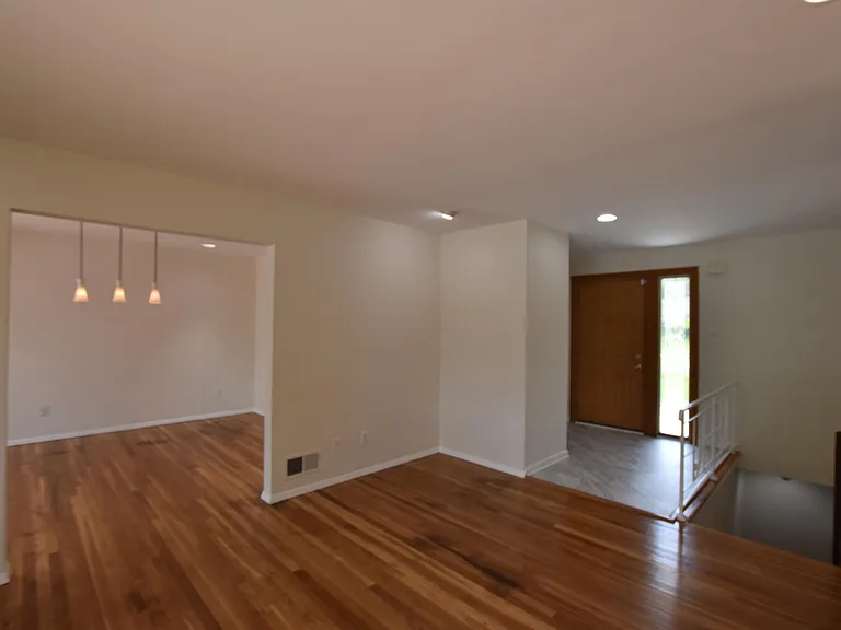 4015 Heathfield Rd — Photo 4