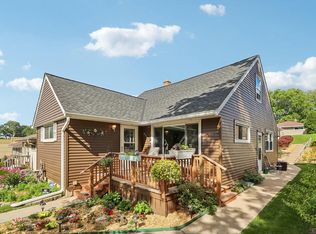 4554 S 48th STREET, Greenfield, WI 53220