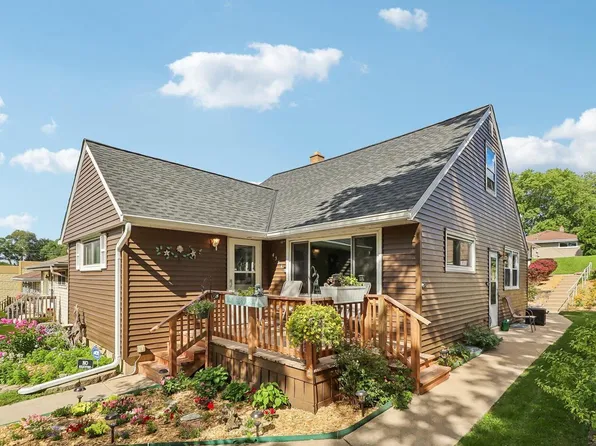 4554 S 48th STREET, Greenfield, WI 53220