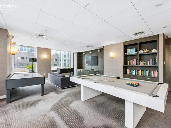 247 West 46th Street image 14 of 19