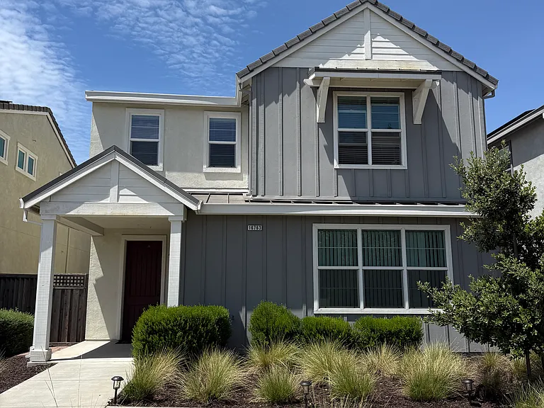 16763 Murphy Ave — Photo 1