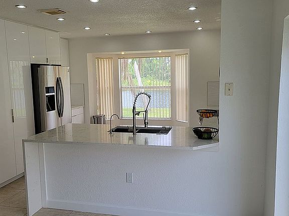 5th image of 13361 NW 13th St