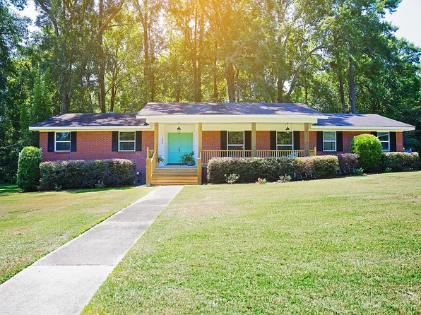 106 Mandalay Dr, Hattiesburg, MS 39402