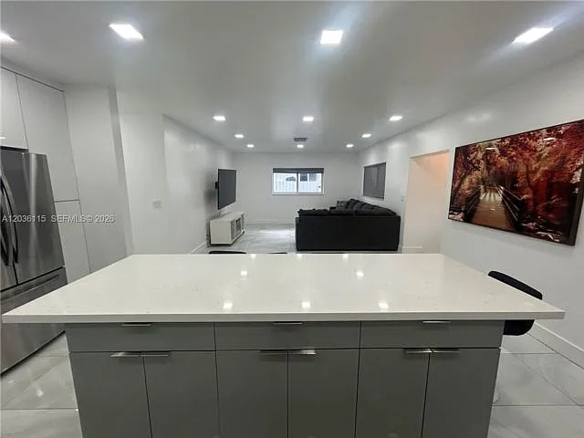 1060 Tyler St — Photo 6