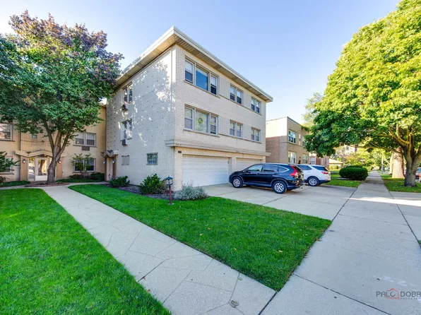 8044 Kenton Ave APT 2, Skokie, IL 60076
