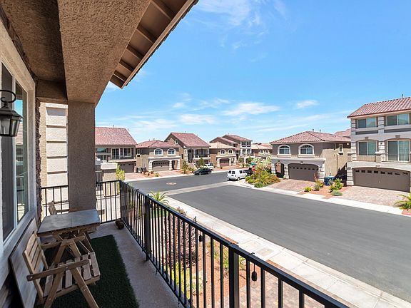 2nd image of 7277 Mer Soliel Ct