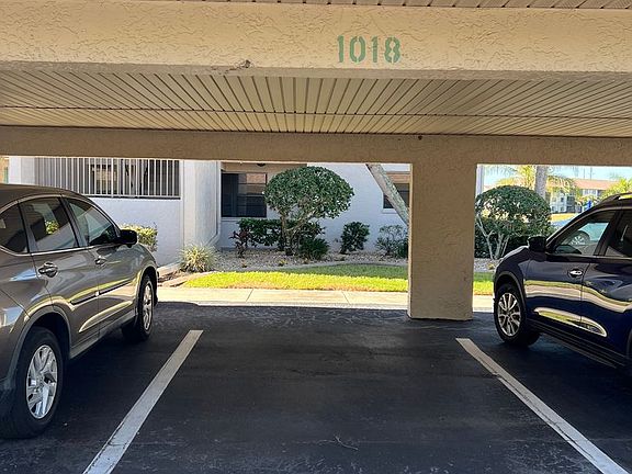 2nd image of 175 Kings Hwy Building 10