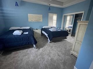 5th image of 207 W Gardenia St