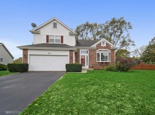 405 5th St, Wheeling, IL 60090