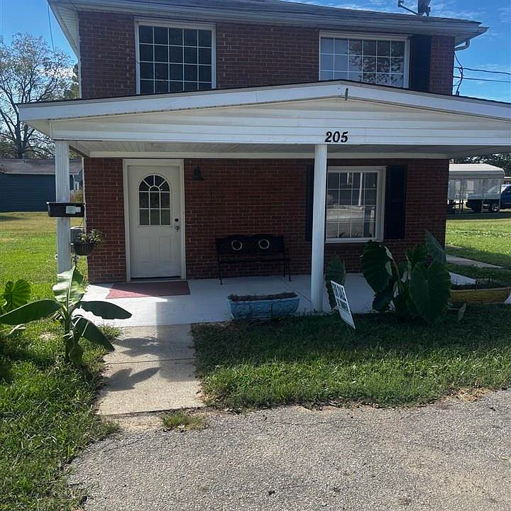 1st image of 205 N 15th St