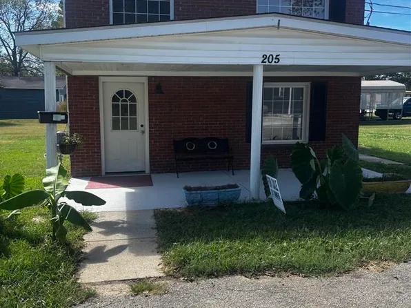 205 N 15th St, West Point, KY 40177