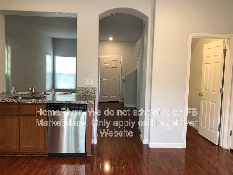 8138 Laurel Willow Ln — Photo 12