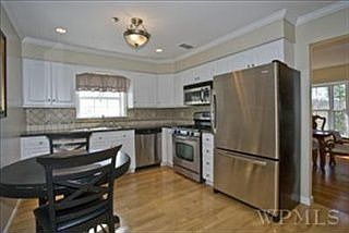 5th image of 2306 Watch Hill Dr
