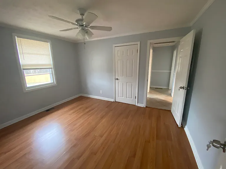 914 Ozora Rd — Photo 6
