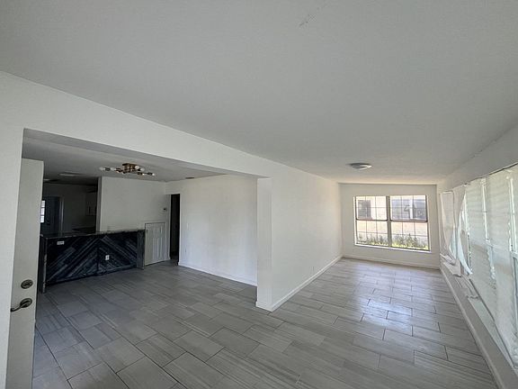 2nd image of 43 Alamanda Dr