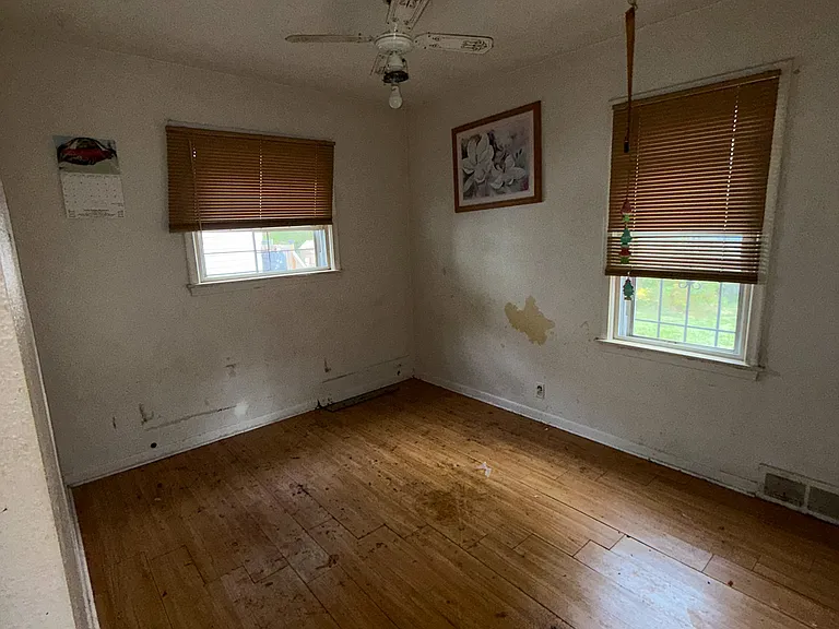 4205 Greenlawn Dr — Photo 8