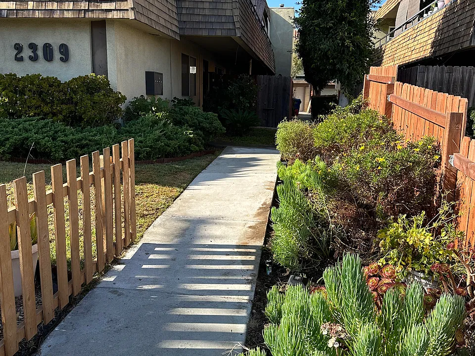 Landscaped Walkway